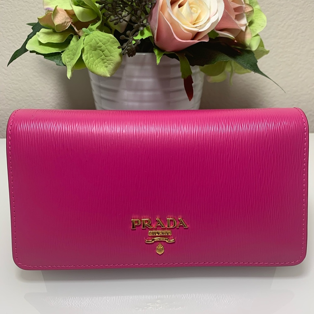 PRADA Chain Wallet Cross Body/Shoulder/Clutch Bag